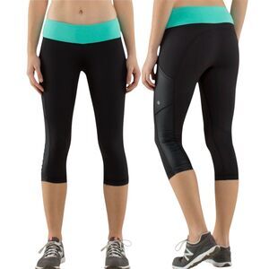 Lululemon Speed ​​Up Crop Leggings Size 6. Black & Teal. Low Rise